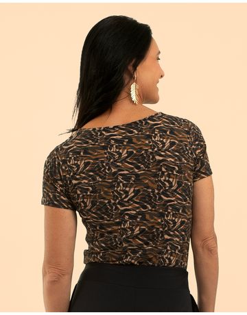 Blusa manga curta decote assimétrico - Safari Glamour