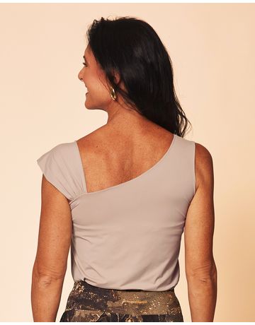 Blusa regata assimétrica - Mocaccino